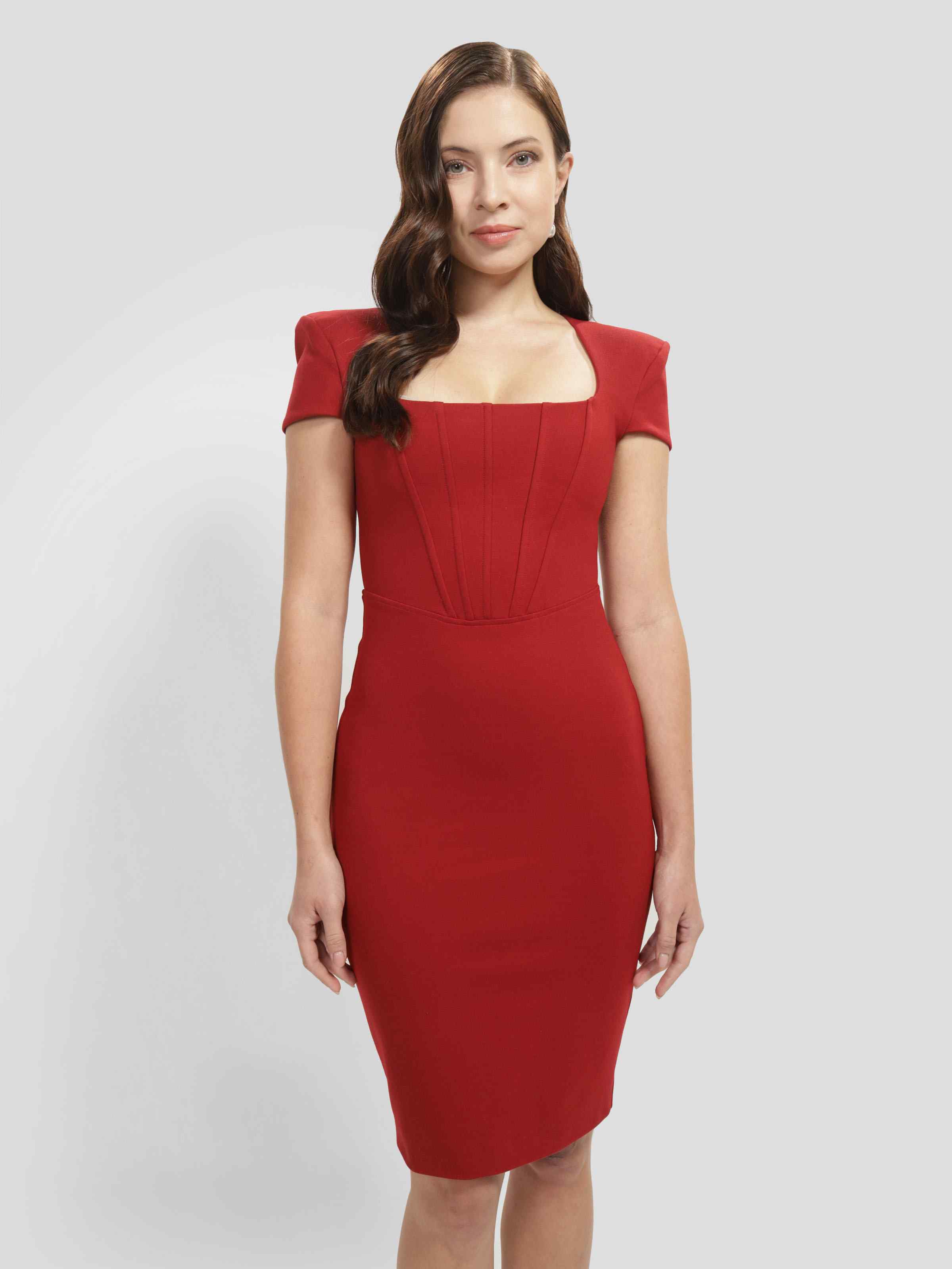 Comprar online Ropa GUESS mujer  Rebajas ropa de marca – Pasarela Roja