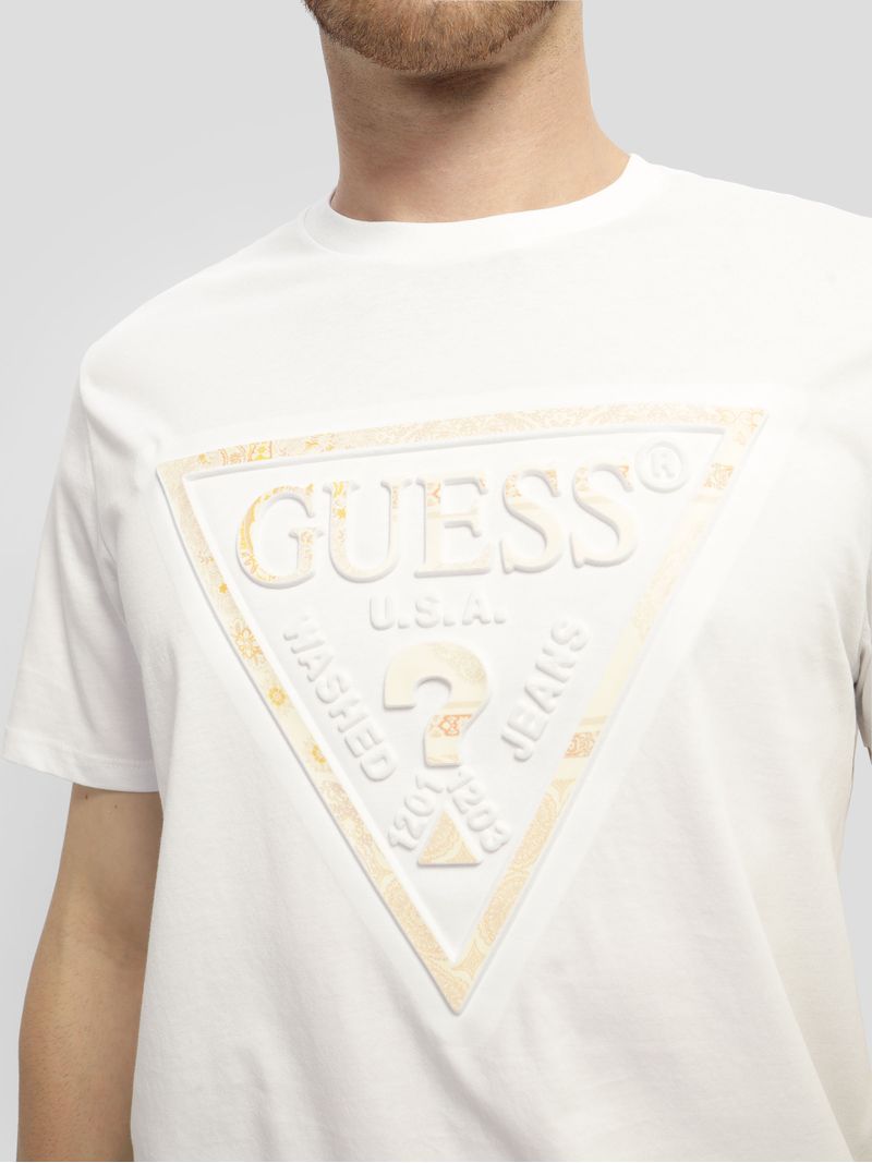 playera-guess-patchwork