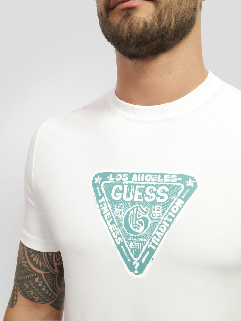 playera-guess-eco-small-triangle