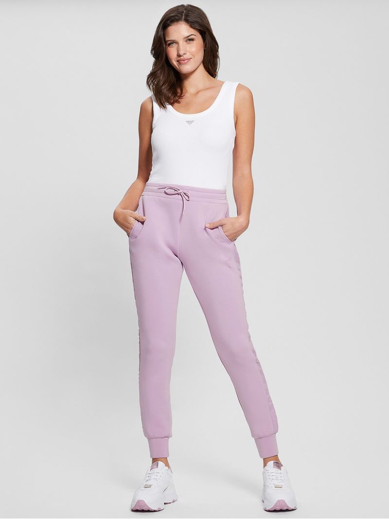 jogger-guess-active-allie