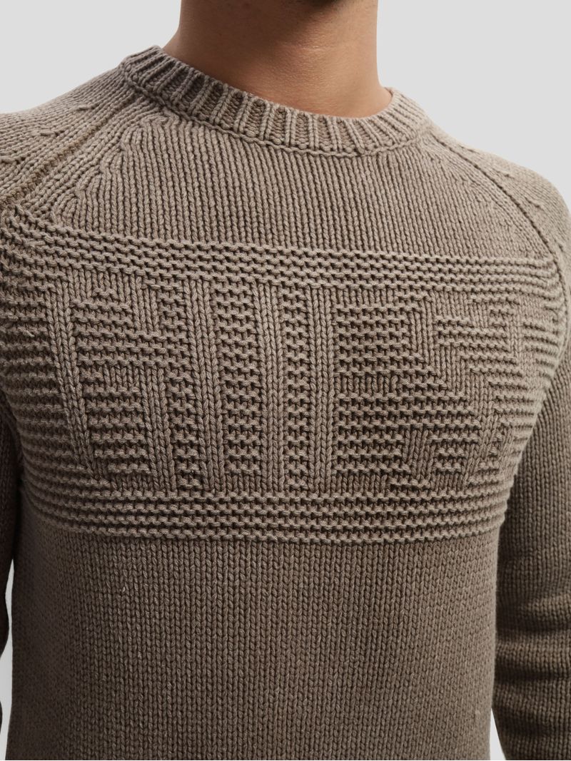 sueter-guess-ellery
