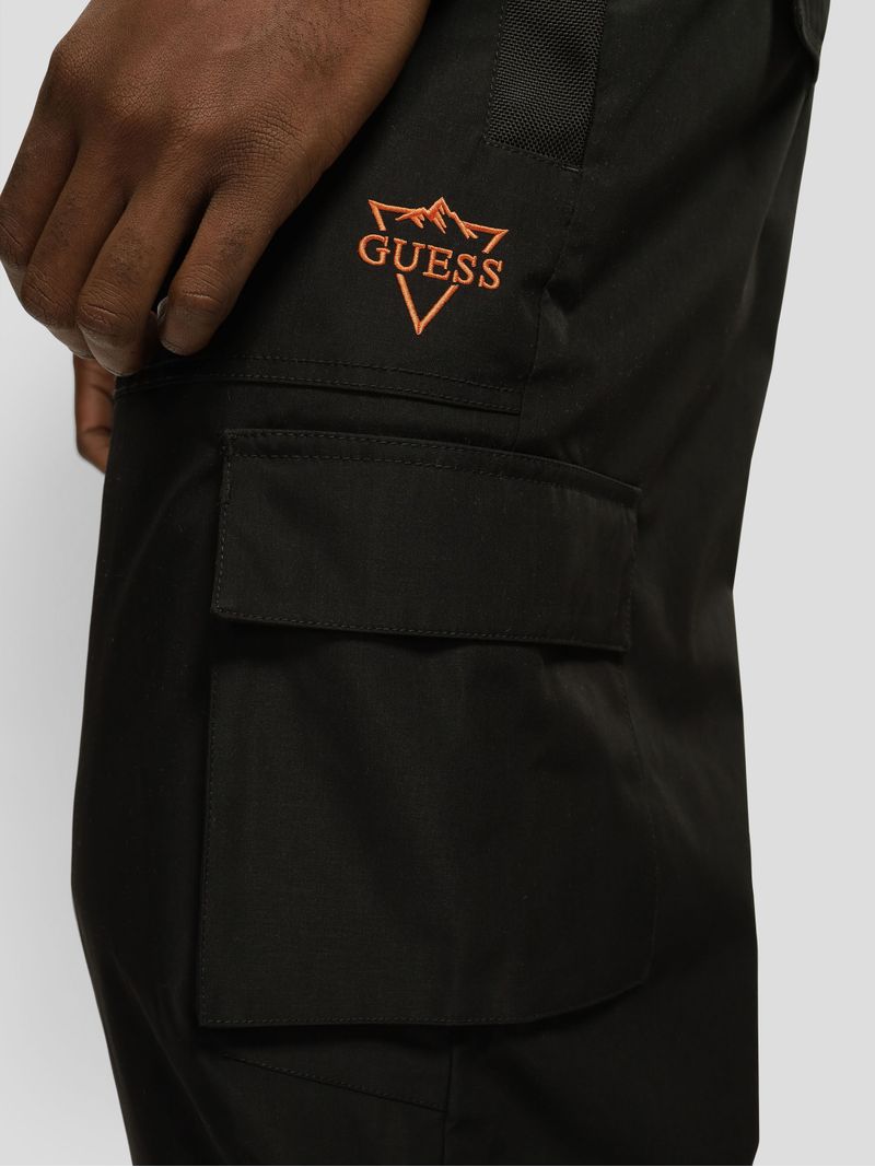 pantalones-guess-para-esqui