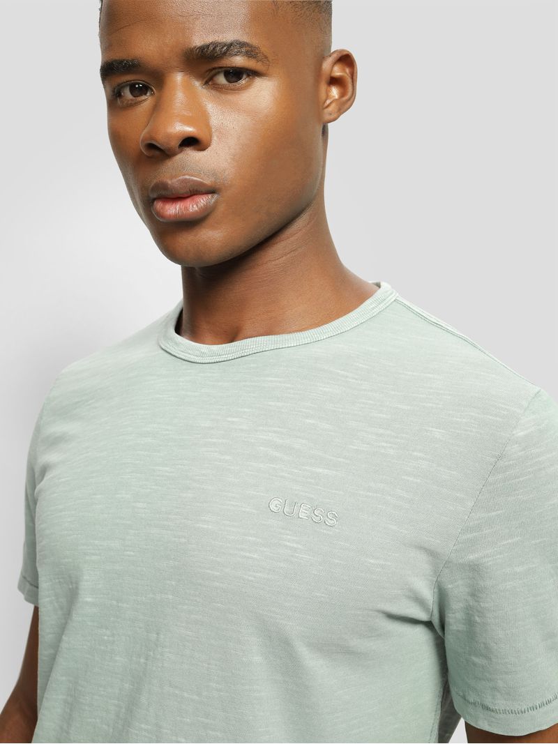 playera-guess-dyed-embro
