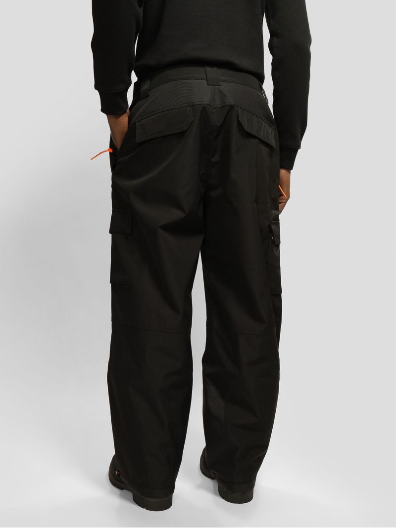 pantalones-guess-para-esqui
