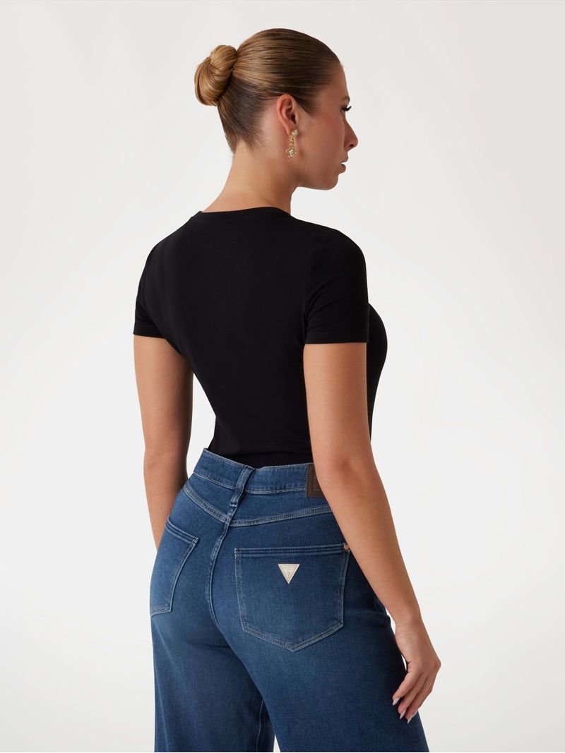 playera-guess-con-logo