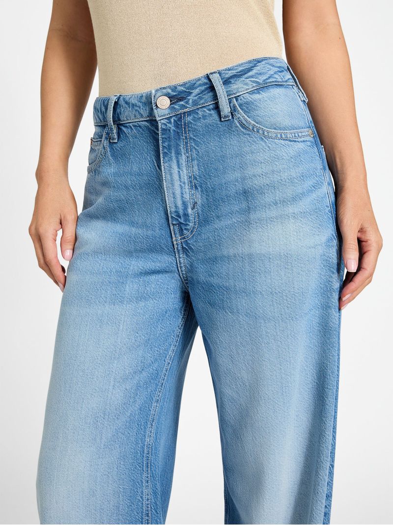 jeans-mom-guess-bellflower