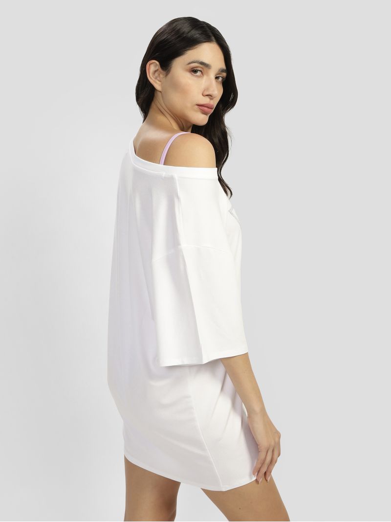 Playera-Guess-Triangle-Strass