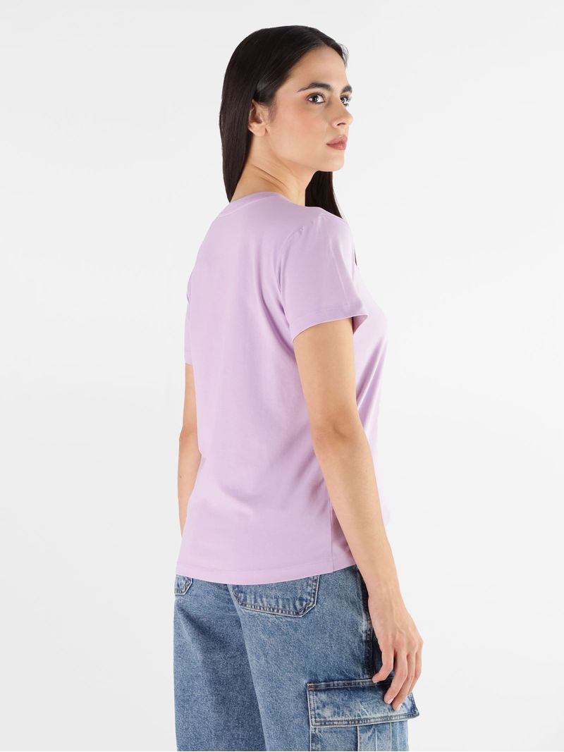 Playera-Guess-Mini-Triangle-Guess-Jeans