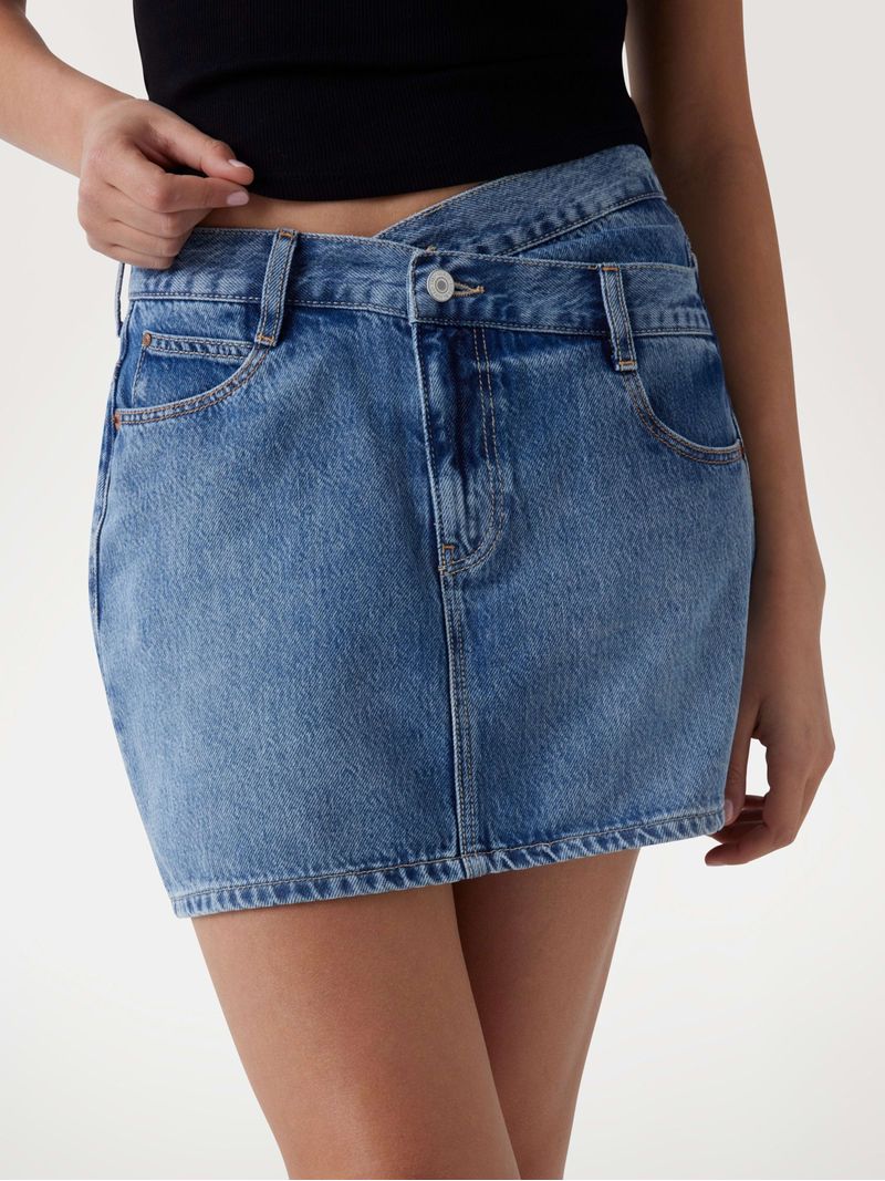 Mini-Falda-Guess-Gaia