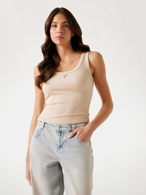 Playera Guess Triangle Patch