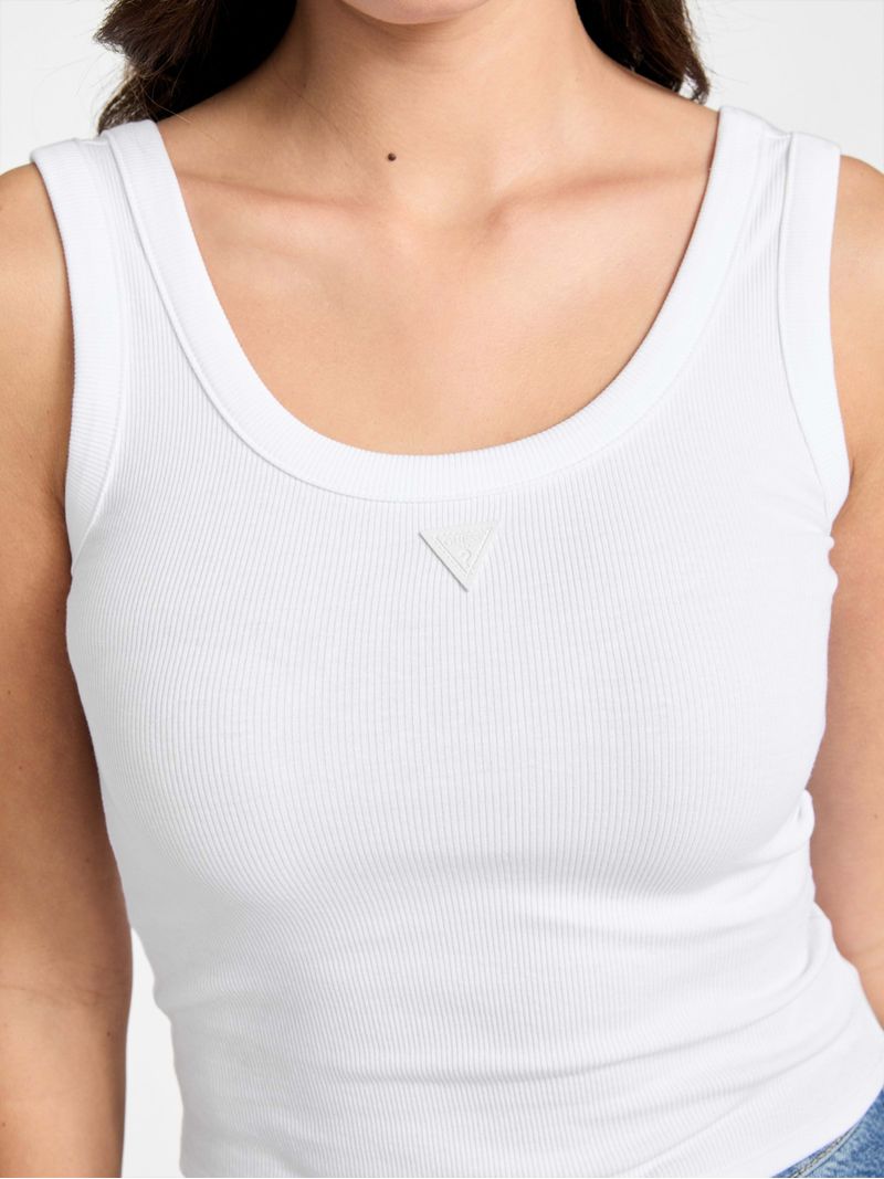 Playera-Guess-Triangle-Patch